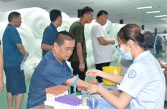 公司組織員工體檢 撐起“健康保護(hù)傘”